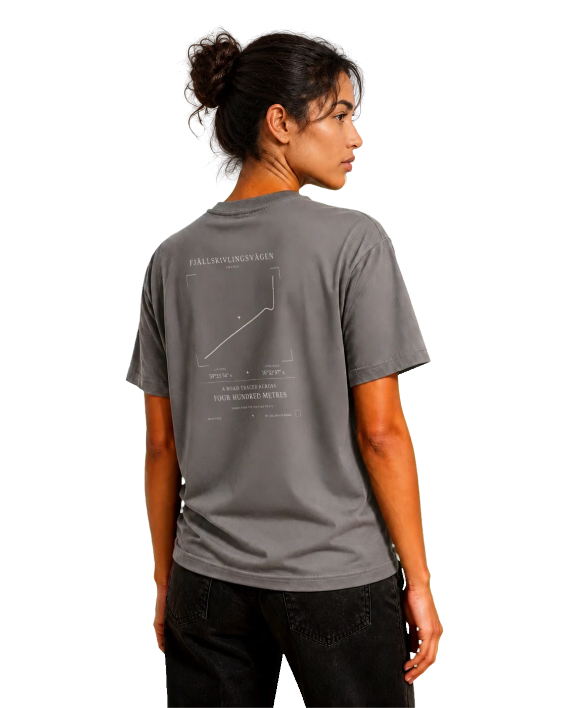 Maja wearing the Fjällskivlingsvägen Atlas Signature