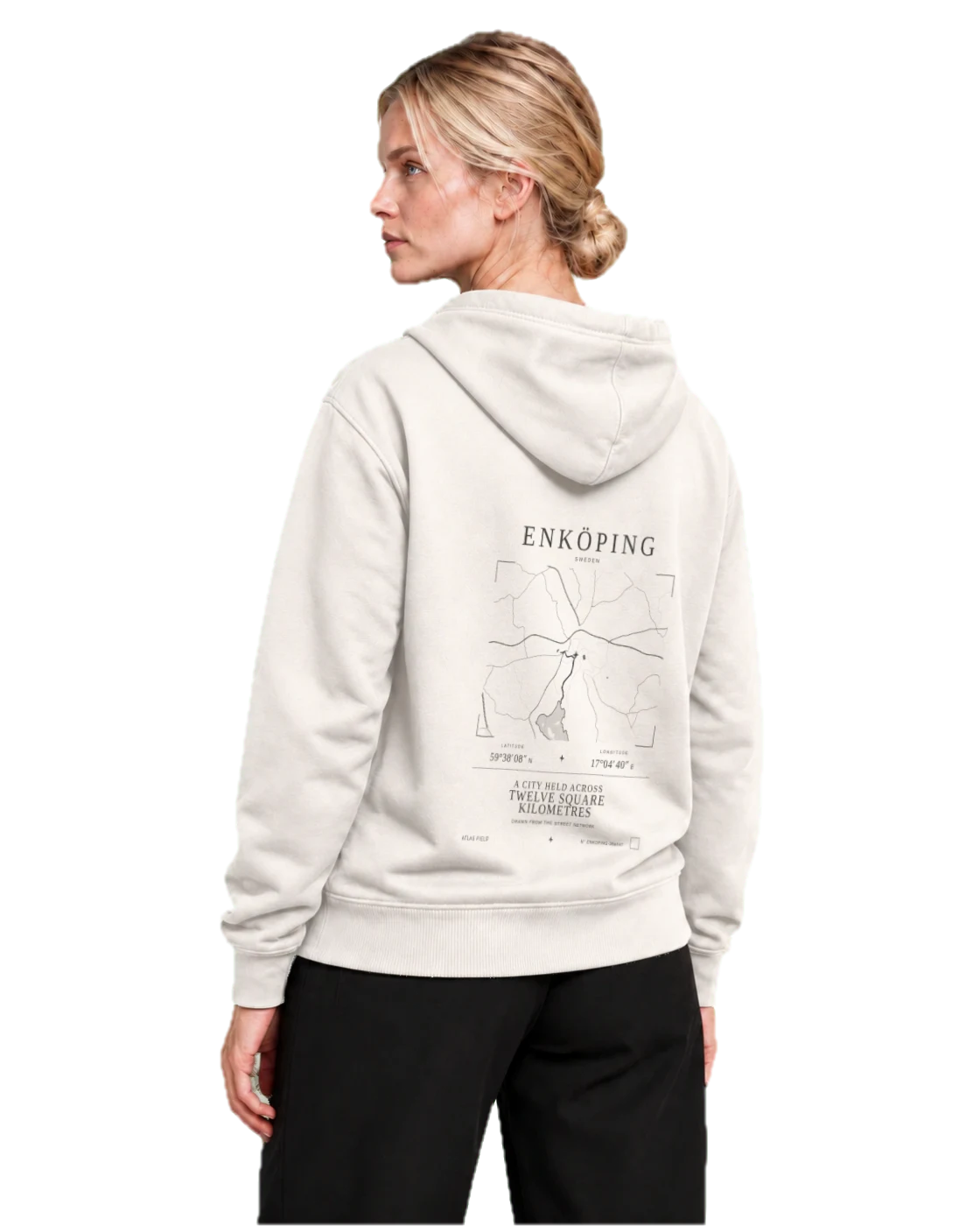 Elsa wearing the Enköping Atlas Signature