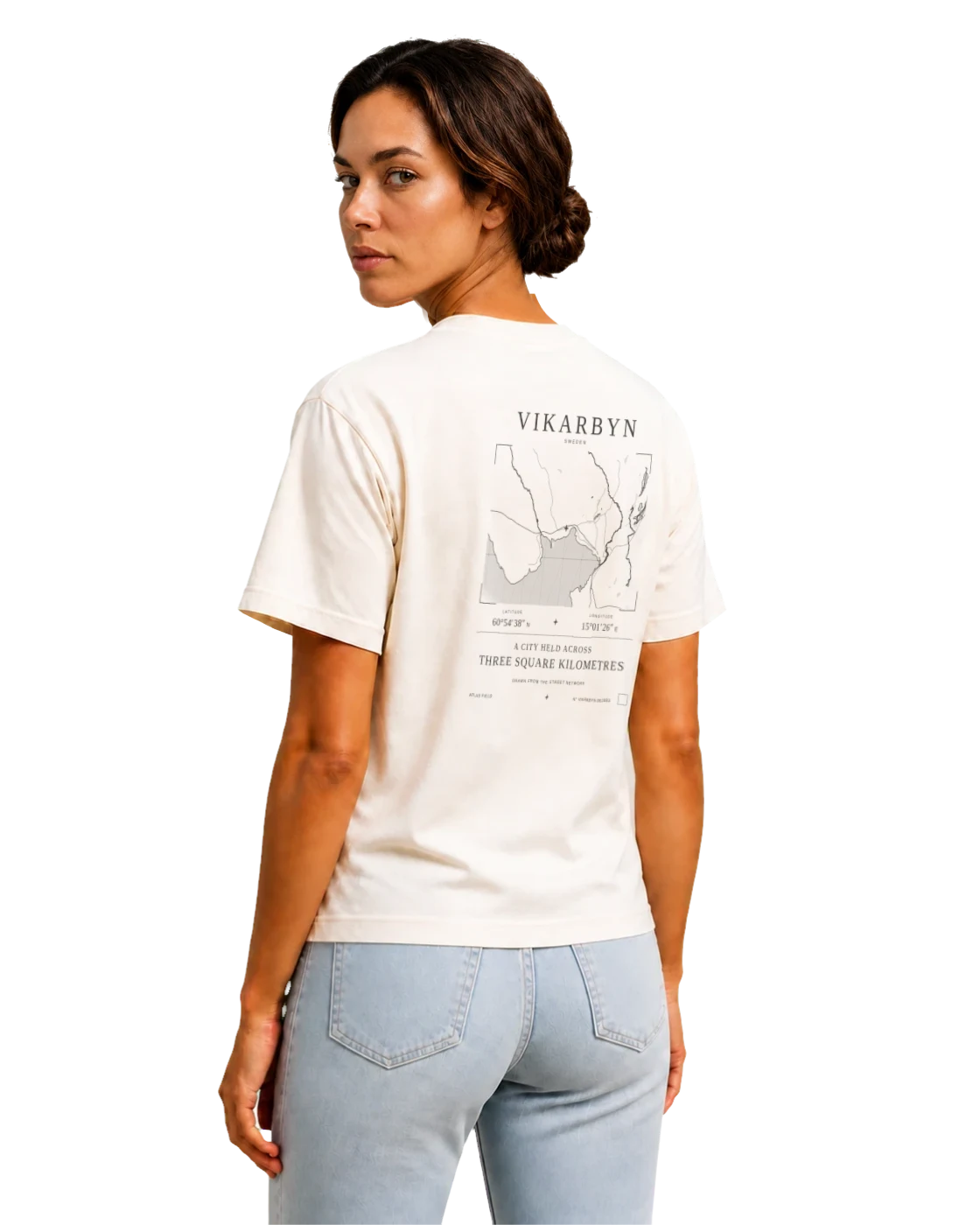 Lina wearing the Vikarbyn Atlas Signature