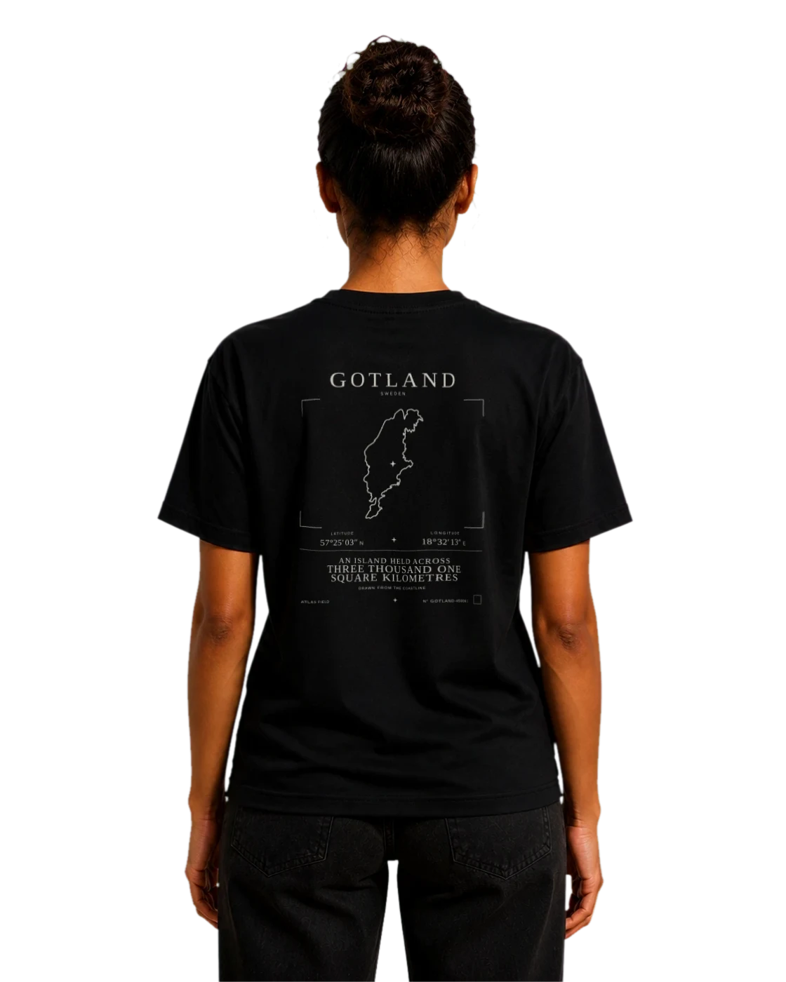 Maja wearing the Gotland Atlas Signature